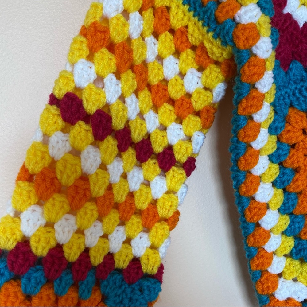 Handmade Crochet Granny Square Chunky Sweater with Daisy Pattern Acrylic Yarn - Picture 6 of 10